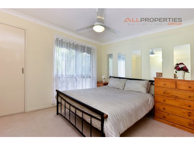 9 PAVON STREET, Regents Park QLD 4118