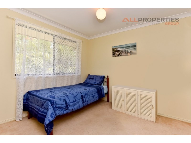 9 PAVON STREET, Regents Park QLD 4118
