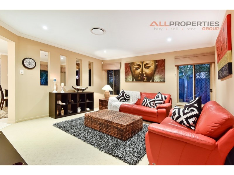 8 Honeywood Ct, Springfield QLD 4300