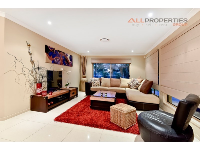 8 Honeywood Ct, Springfield QLD 4300