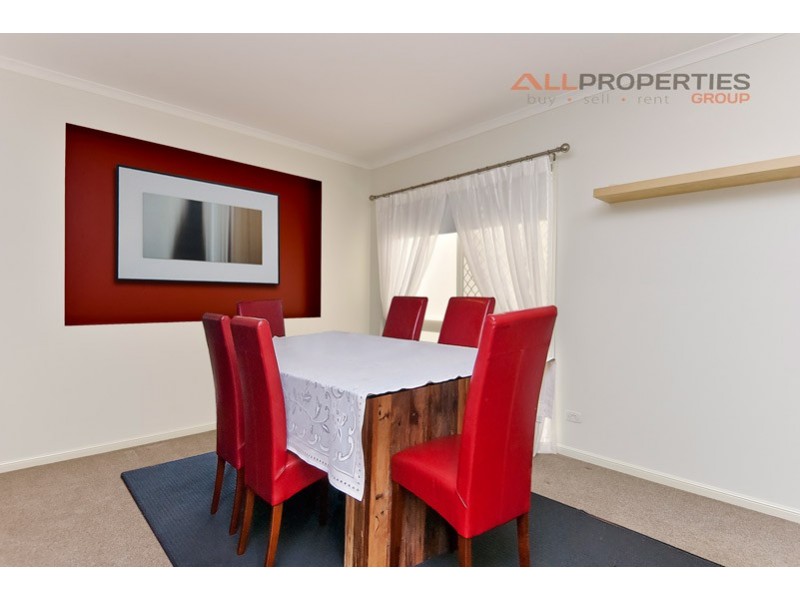 27 Anesbury St, Doolandella QLD 4077