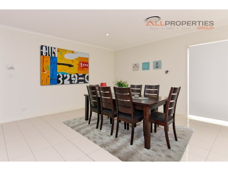 27 Anesbury St, Doolandella QLD 4077