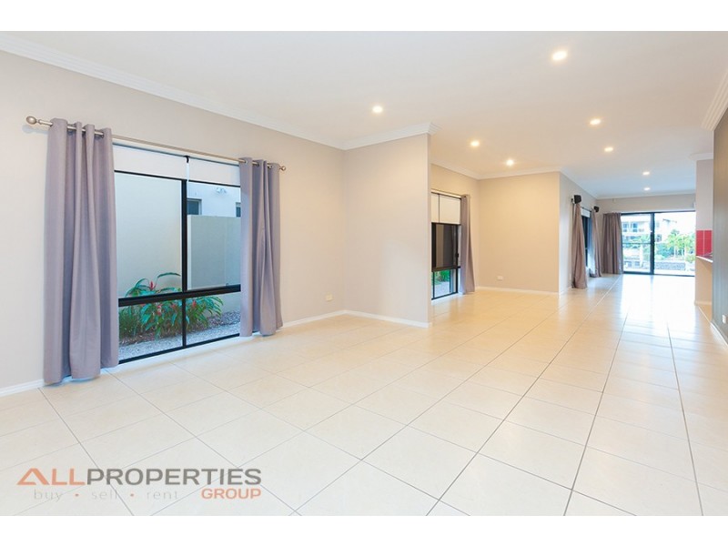 58 Buccaneer Way, Coomera Waters QLD 4209