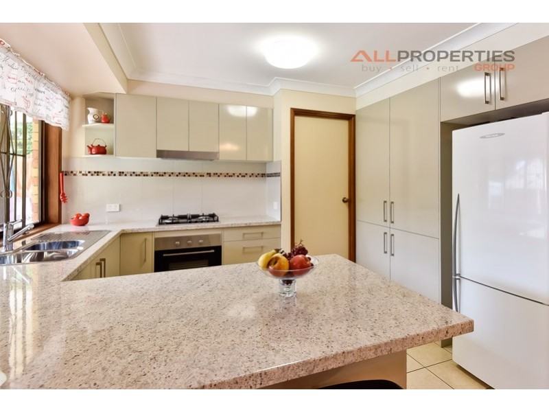 81 Durrang St, Durack QLD 4077