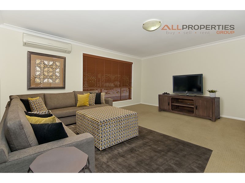 11 Utah Place, Parkinson QLD 4115