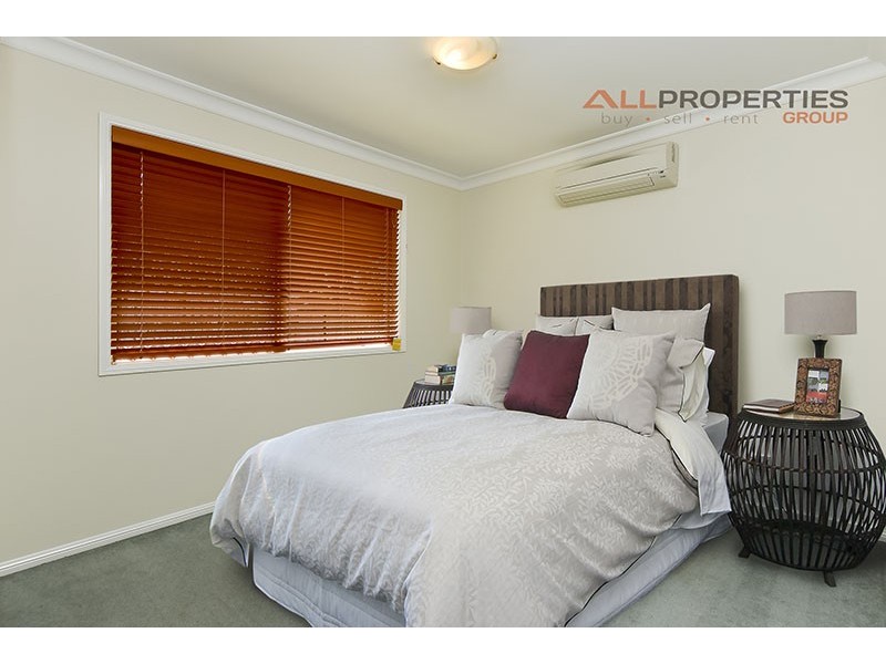 11 Utah Place, Parkinson QLD 4115