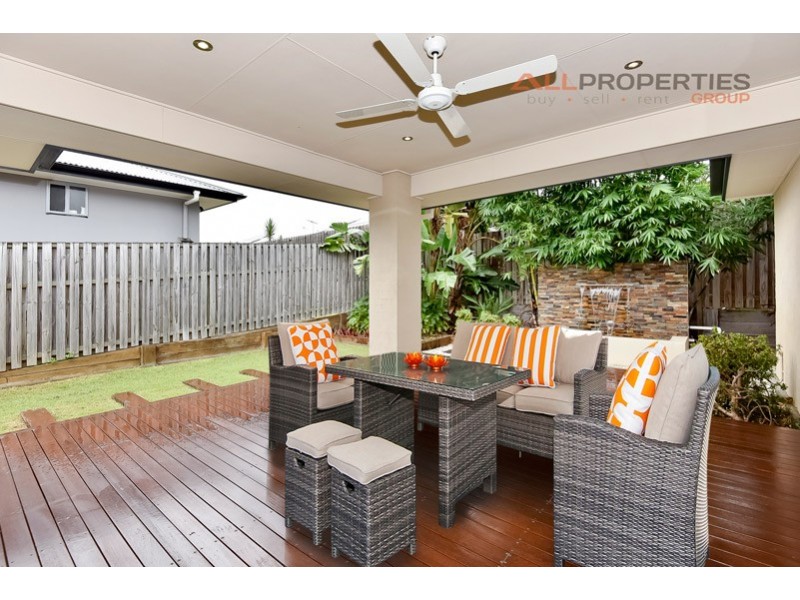 22 Sandalwood Street, Heathwood QLD 4110