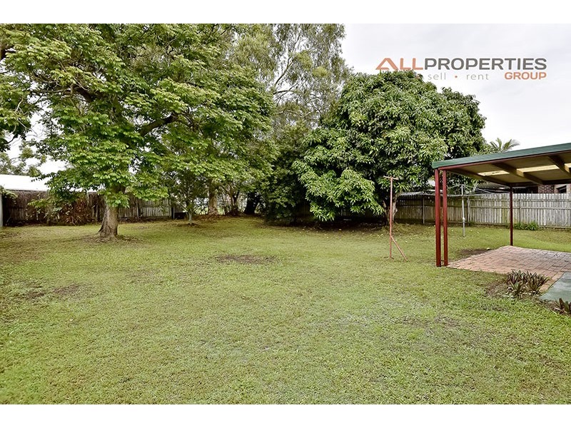 8 Whitcomb Street, Hillcrest QLD 4118