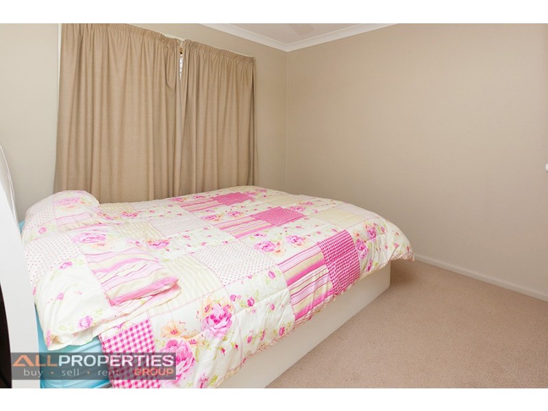 16 Rowena Ct, Boronia Heights QLD 4124