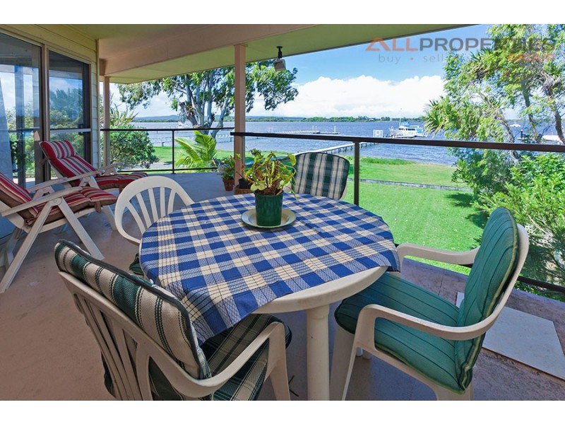 32 Warana Avenue, Steiglitz QLD 4207