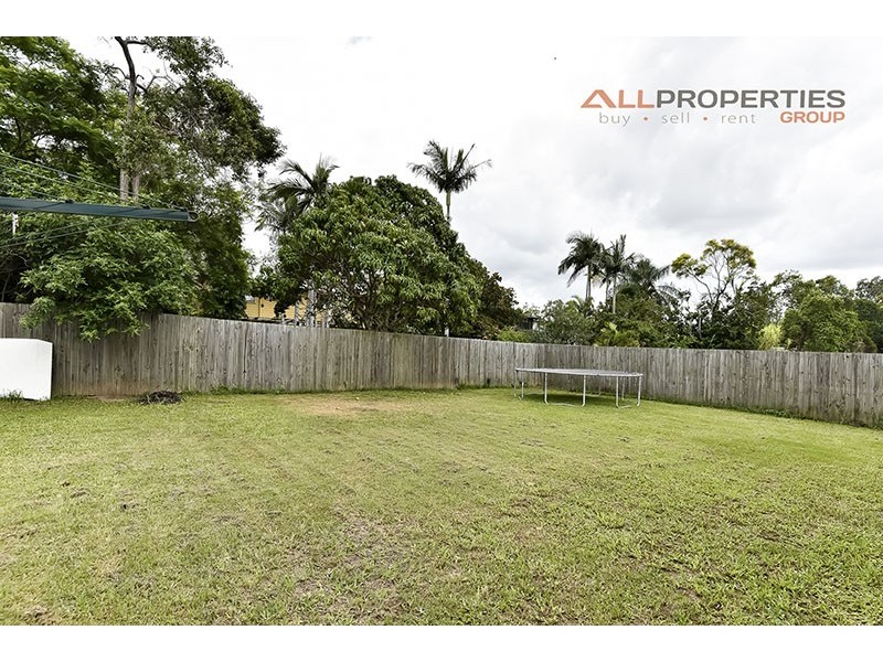 24 Blackbean St, Marsden QLD 4132