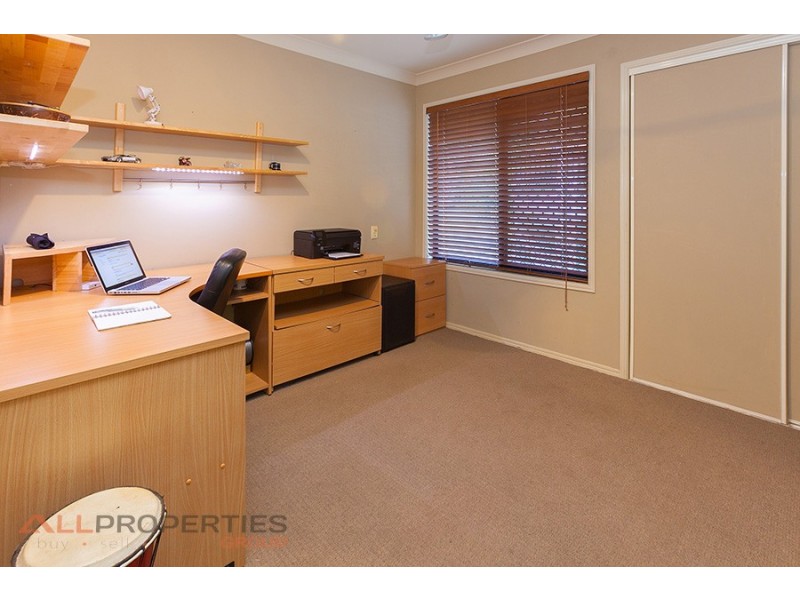 7 Greenfinch Ct, Jacobs Well QLD 4208