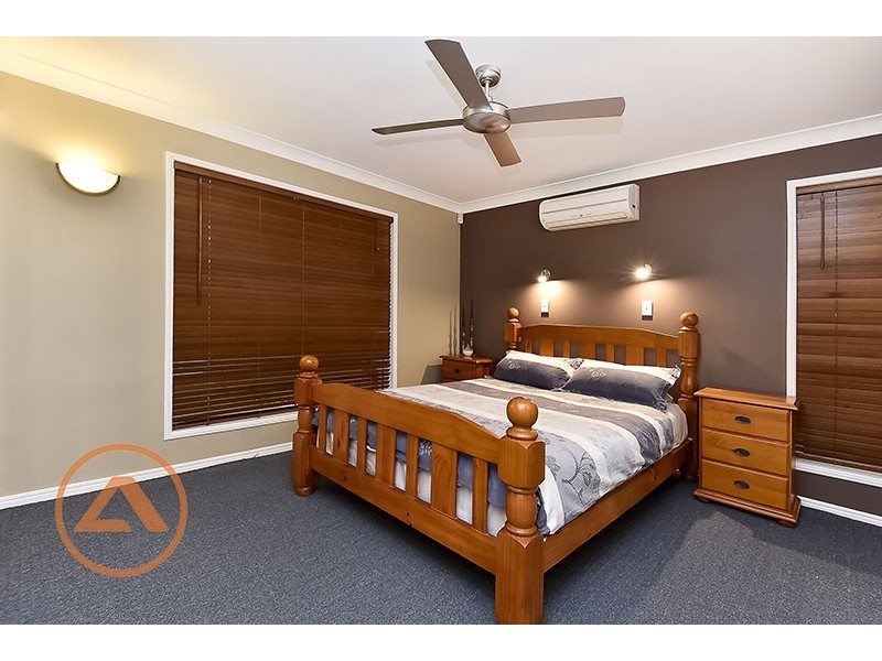 28 Diamantina St, Hillcrest QLD 4118