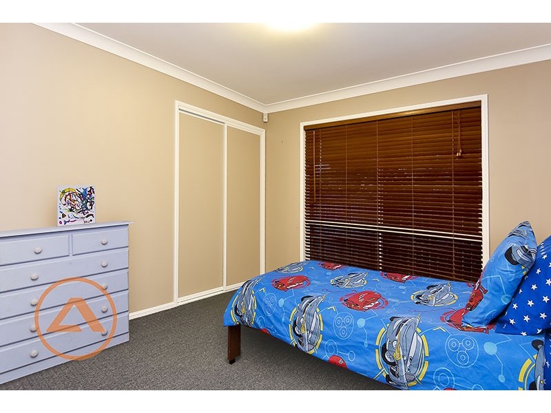 28 Diamantina St, Hillcrest QLD 4118