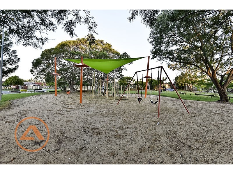28 Diamantina St, Hillcrest QLD 4118