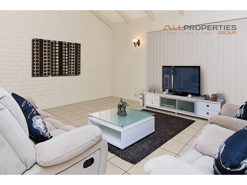 74 Forestdale Drive, Forestdale QLD 4118