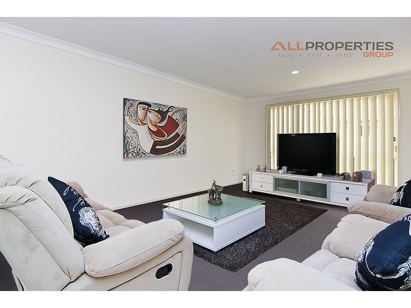 26 Mannix Place, Forest Lake QLD 4078