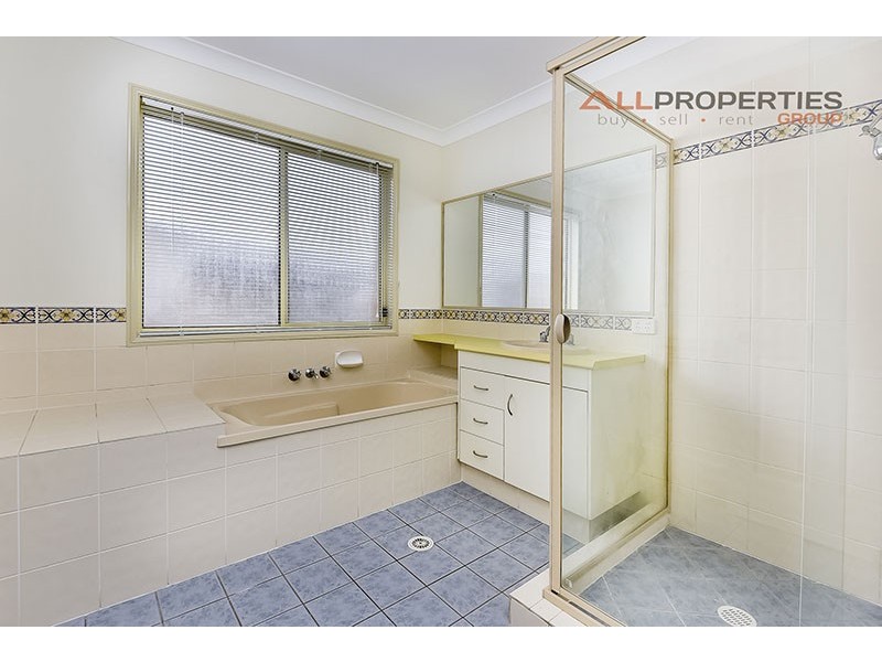 26 Mannix Place, Forest Lake QLD 4078
