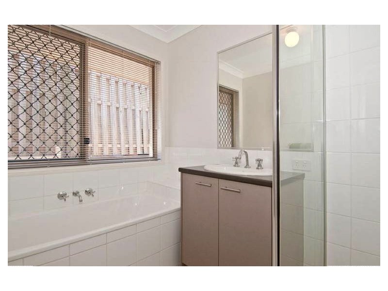 48 Summerlea Crescent, Ormeau QLD 4208