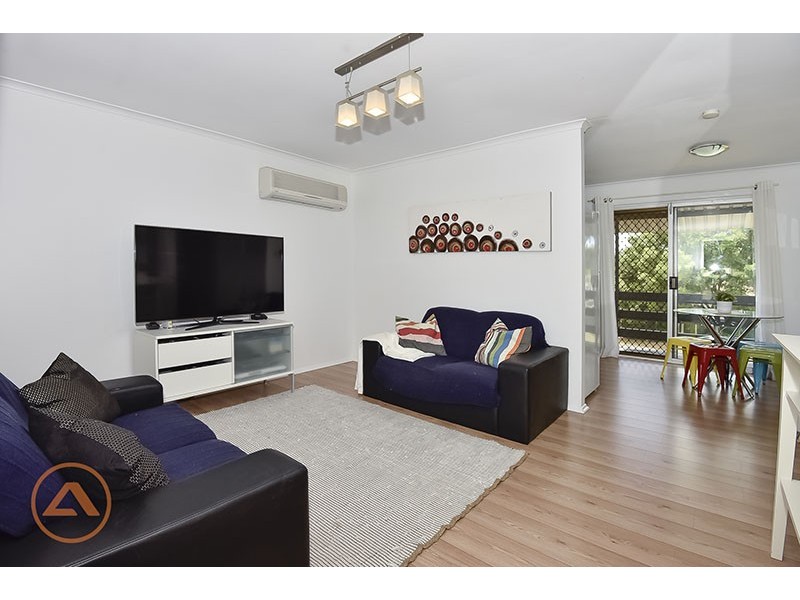 27 Lowana St, Camira QLD 4300