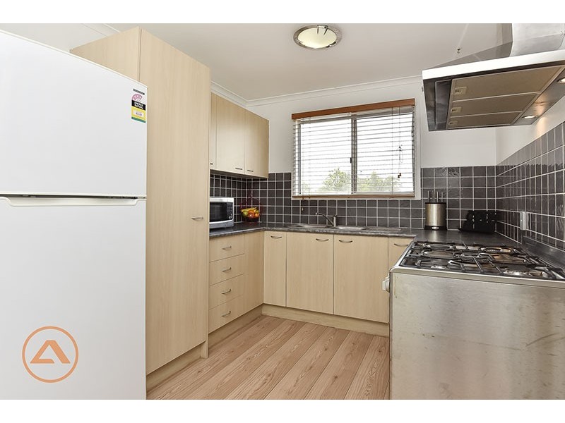 27 Lowana St, Camira QLD 4300