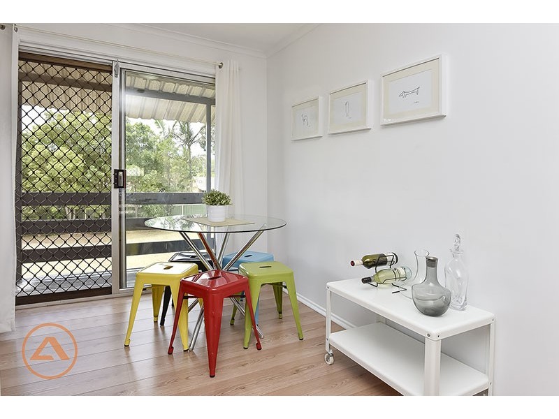 27 Lowana St, Camira QLD 4300