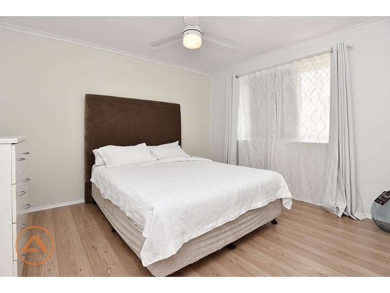 27 Lowana St, Camira QLD 4300