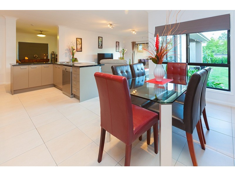 25 Homestead Circuit, Maudsland QLD 4210