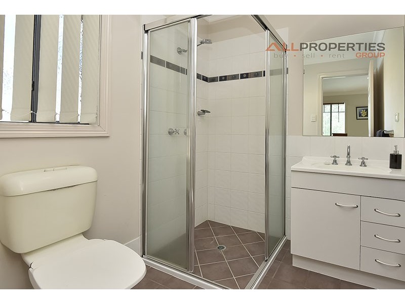 18 Piccadilly Place, Forest Lake QLD 4078