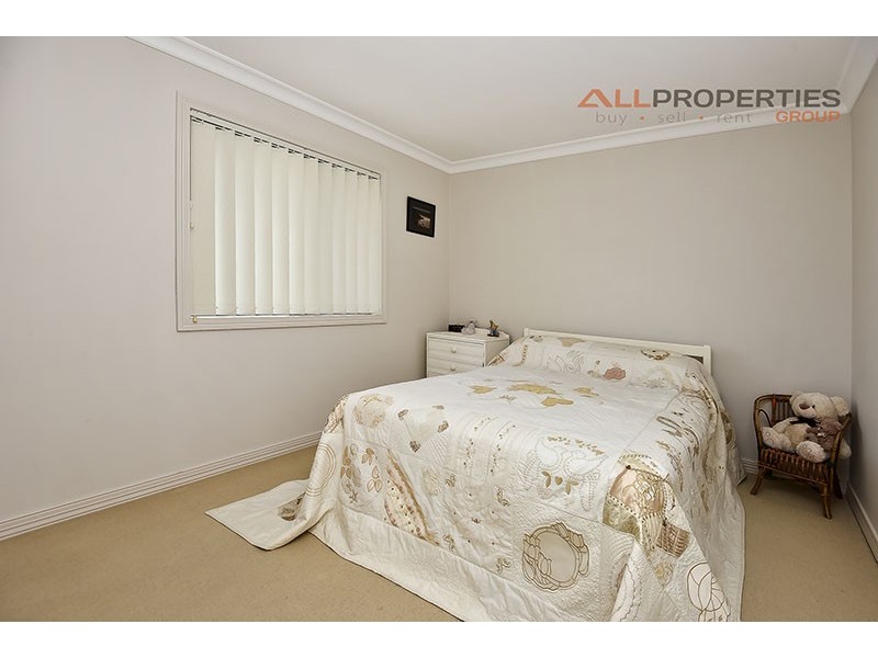 18 Piccadilly Place, Forest Lake QLD 4078