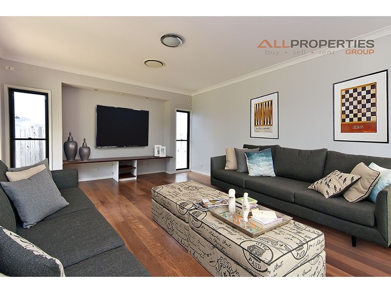 44 Brush Box Place, Heathwood QLD 4110