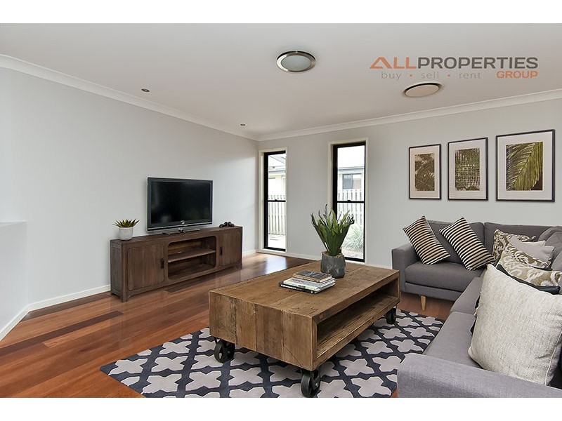 44 Brush Box Place, Heathwood QLD 4110