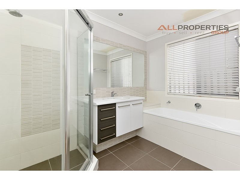 44 Brush Box Place, Heathwood QLD 4110