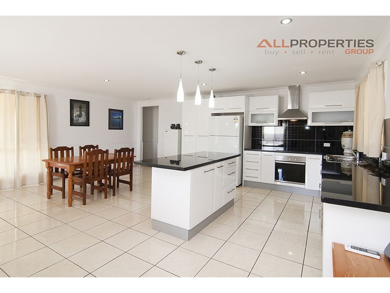 178 Johnson Road, Hillcrest QLD 4118