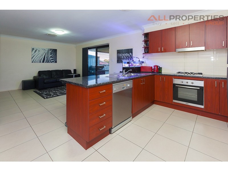 13 Romanda Place, Marsden QLD 4132