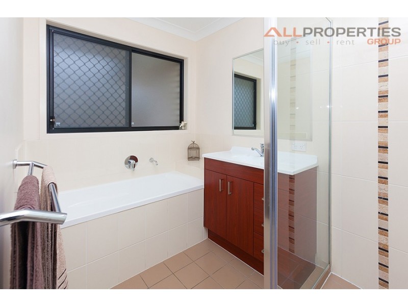 13 Romanda Place, Marsden QLD 4132