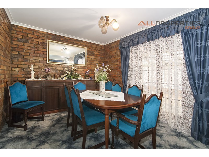 19 Henderson Street, Redbank QLD 4301