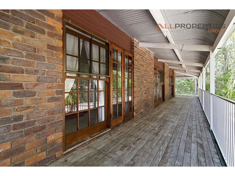 19 Henderson Street, Redbank QLD 4301