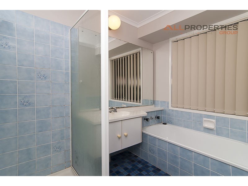 14 VANSITTART ROAD, Regents Park QLD 4118