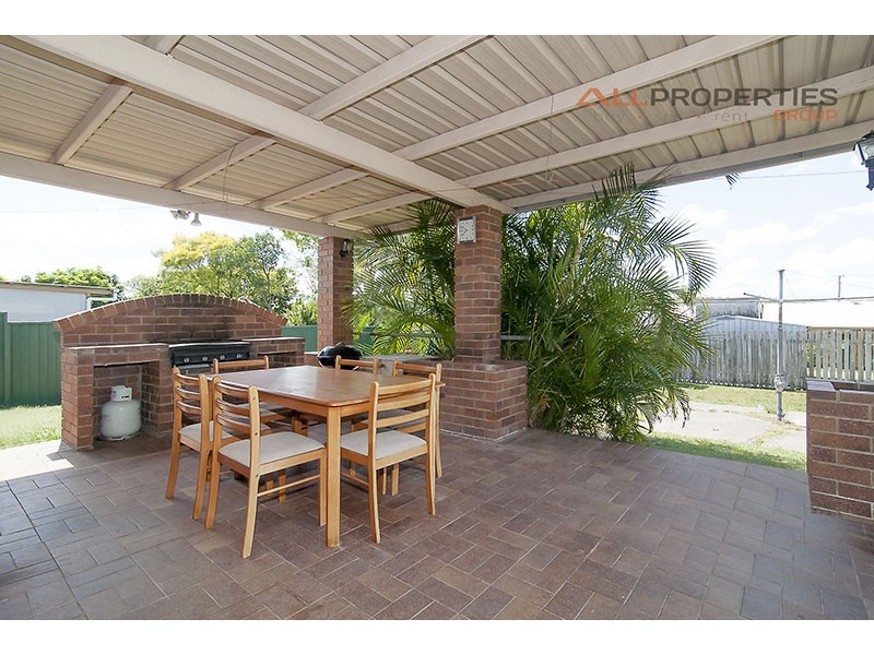 14 VANSITTART ROAD, Regents Park QLD 4118