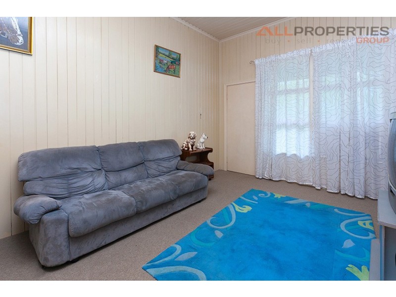 4 Lusitania Street, Newtown QLD 4305
