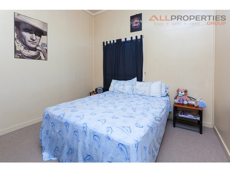 4 Lusitania Street, Newtown QLD 4305