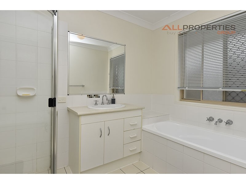 4 Shannonbrook Avenue, Ormeau QLD 4208