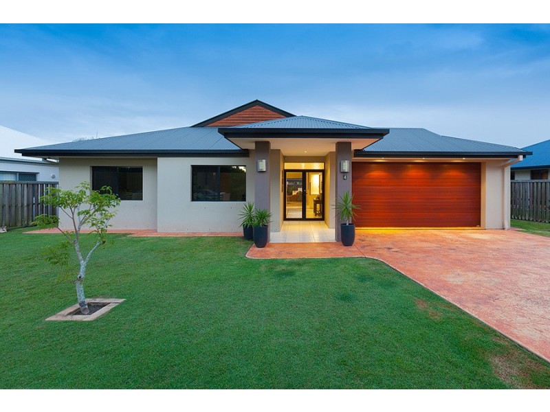 4 Strathburn Crescent, Ormeau QLD 4208