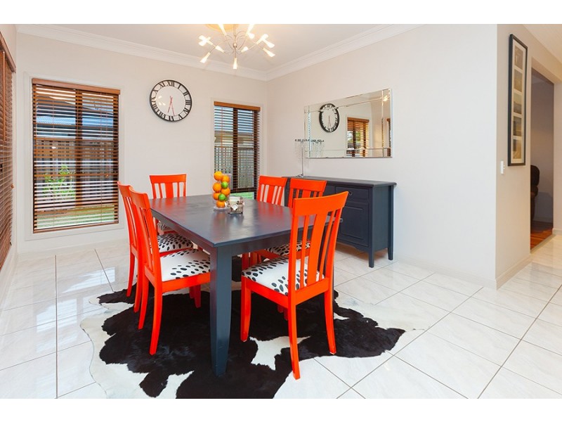 4 Strathburn Crescent, Ormeau QLD 4208