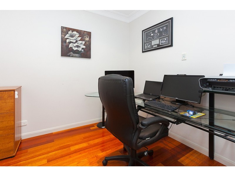 4 Strathburn Crescent, Ormeau QLD 4208