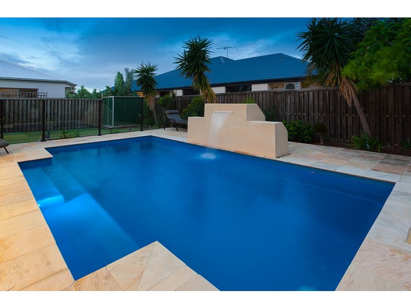 4 Strathburn Crescent, Ormeau QLD 4208