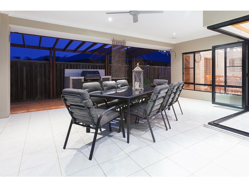 4 Strathburn Crescent, Ormeau QLD 4208