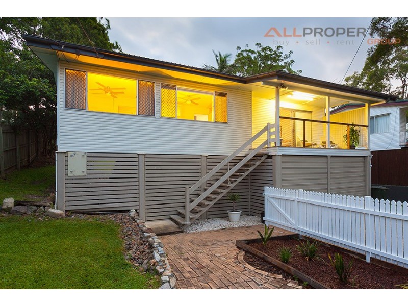 25 David Road, Holland Park QLD 4121