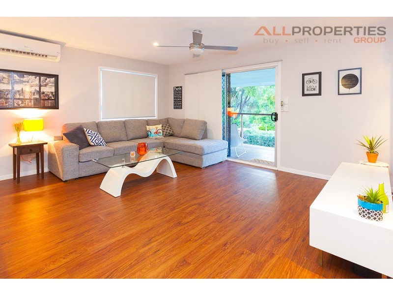 25 David Road, Holland Park QLD 4121